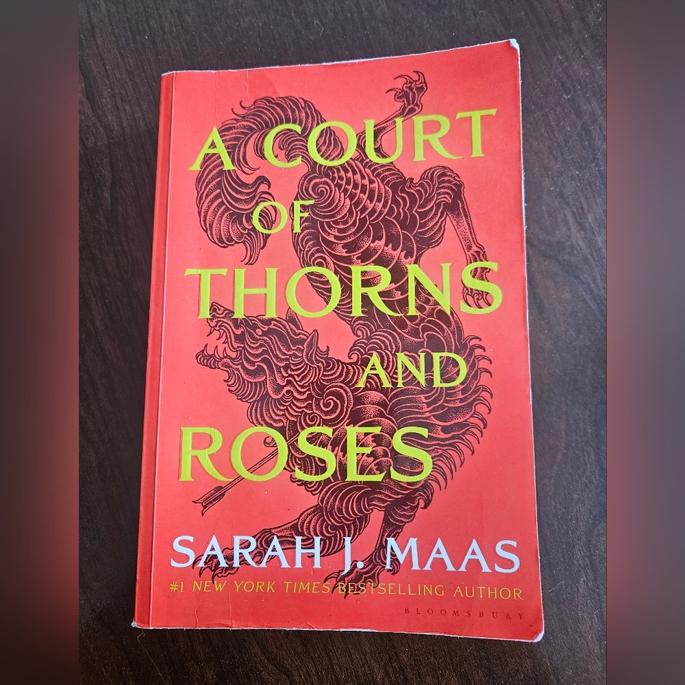 A Court of Thorns and Roses 1 - Paperback